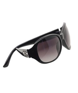 Black frame regular Wayfarer sunglasses for women.